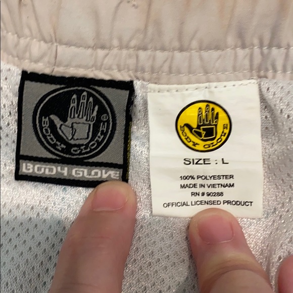 Body Glove Men’s L Swim Trunks w/36” Waist - Picture 2 of 4